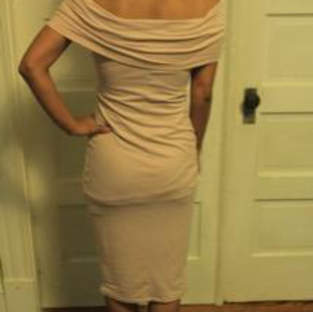 Dress - Picture 2 of 4